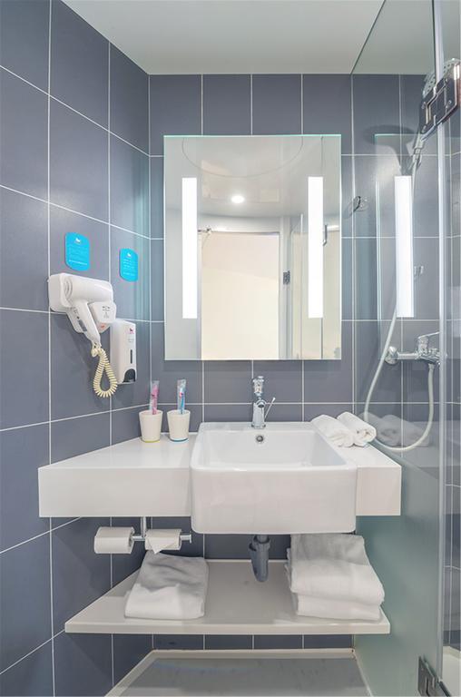 Hanting Hotel Suzhou International World Studios Экстерьер фото