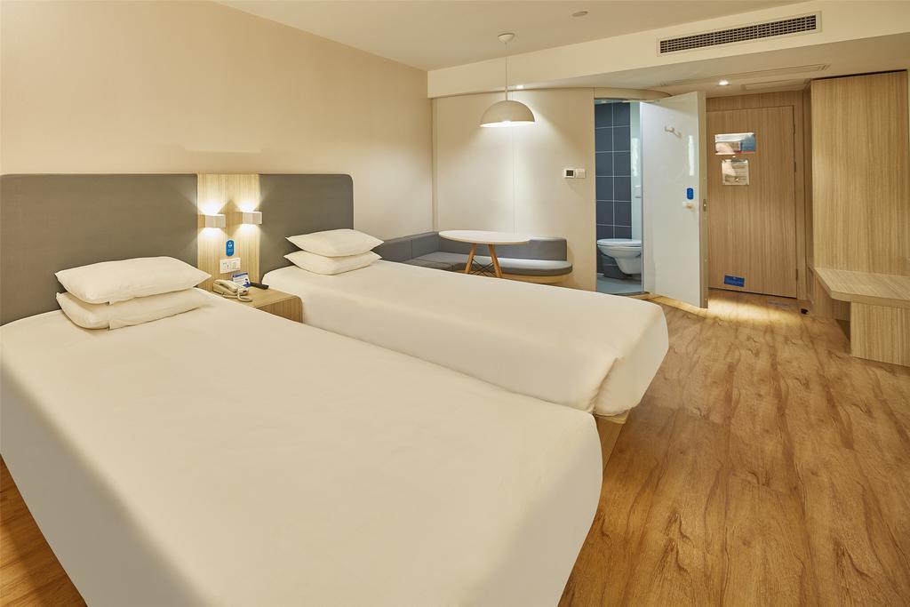 Hanting Hotel Suzhou International World Studios Экстерьер фото